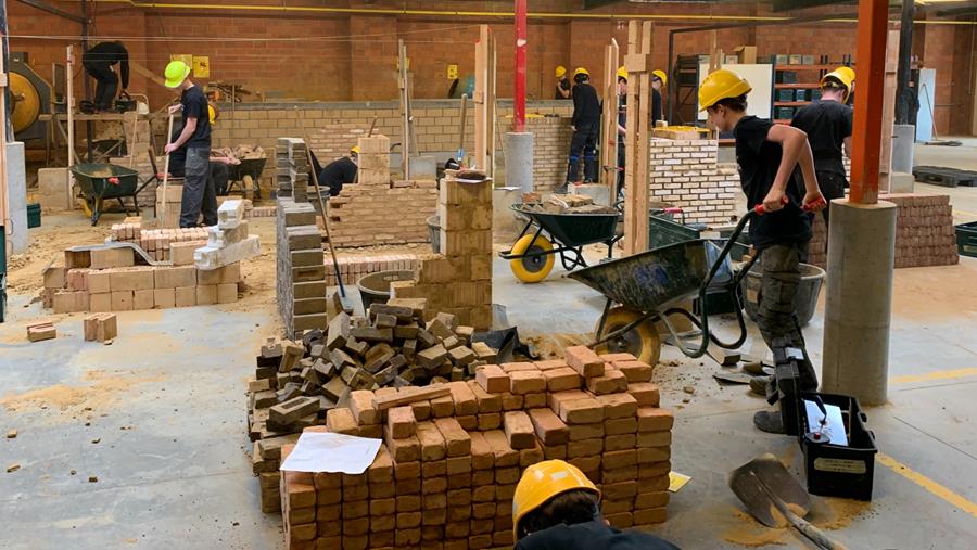 Plus d'un demi-siècle d'enseignement technique en construction