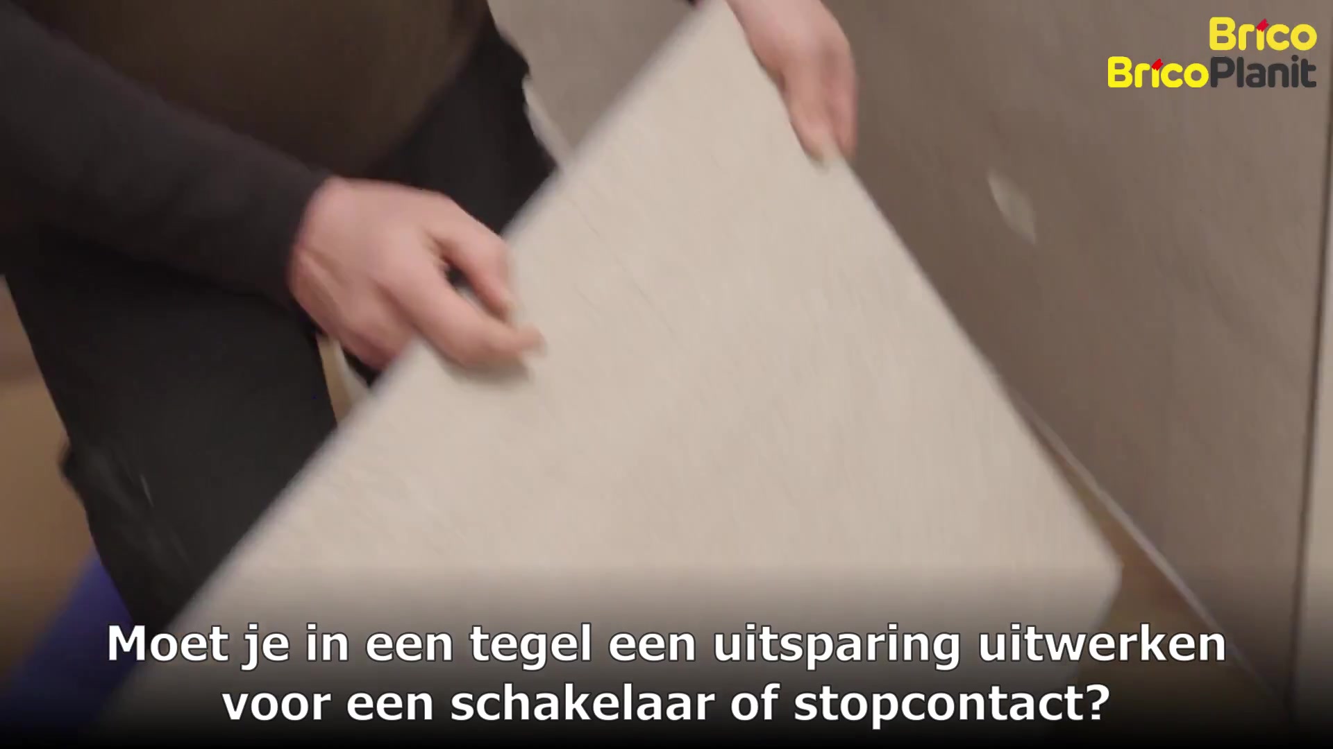 Hoe maak je efficiënt uitsparingen in wandtegels?