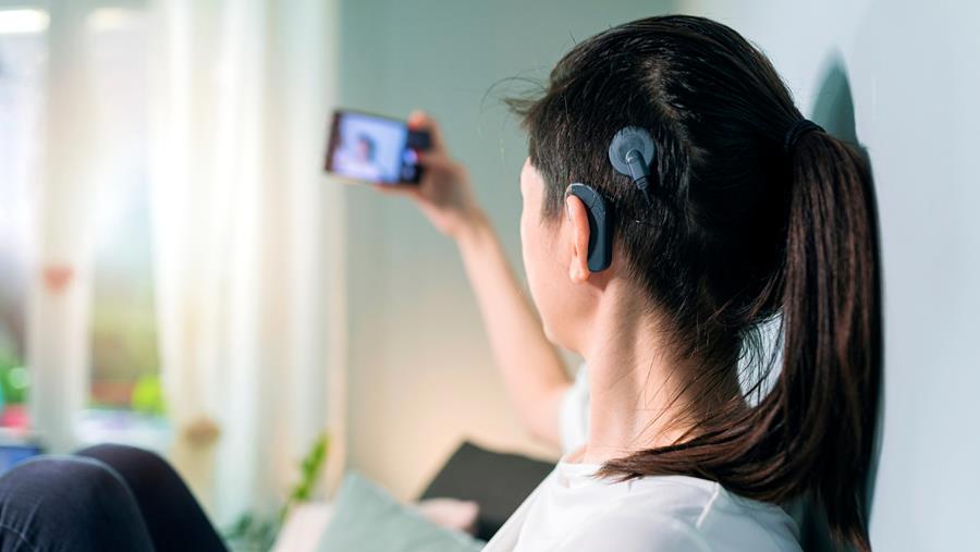 Cochleaire implantaten ook terugbetaald bij eenzijdige doofheid