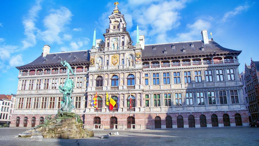 Olivier Naeyaert gaat Zorgbedrijf Antwerpen leiden